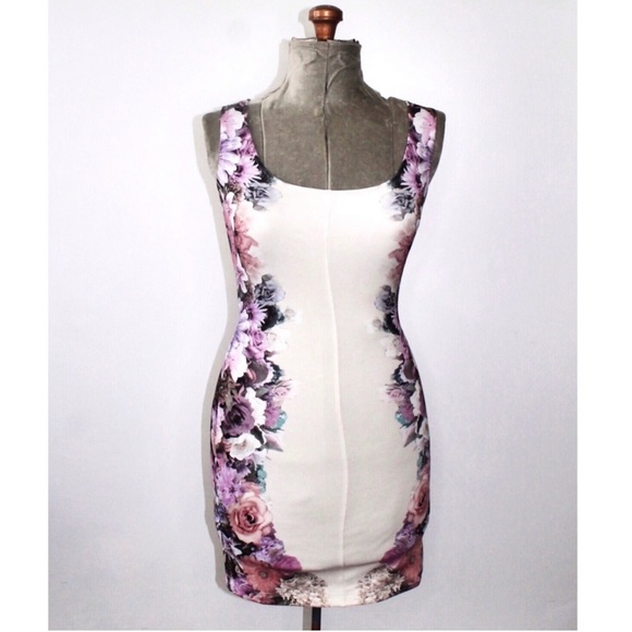 Anthro Willow & Clay Mirrored White Floral Dress Size XS - Picture 2 of 4